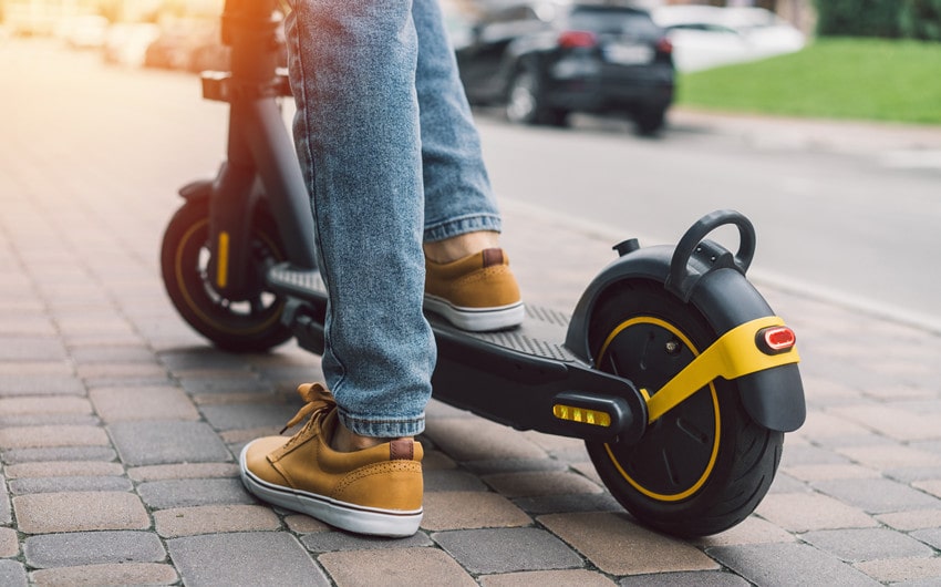 electric scooter vs public transport