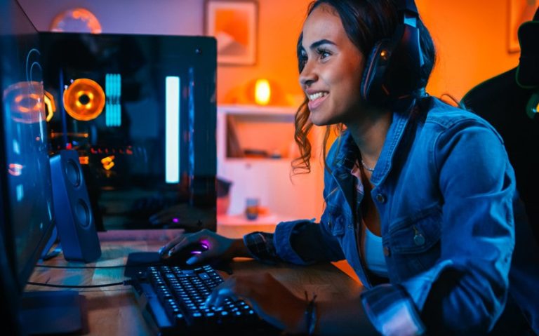 The Allure of Online Entertainment: From Nostalgia to Cutting-Edge Experiences