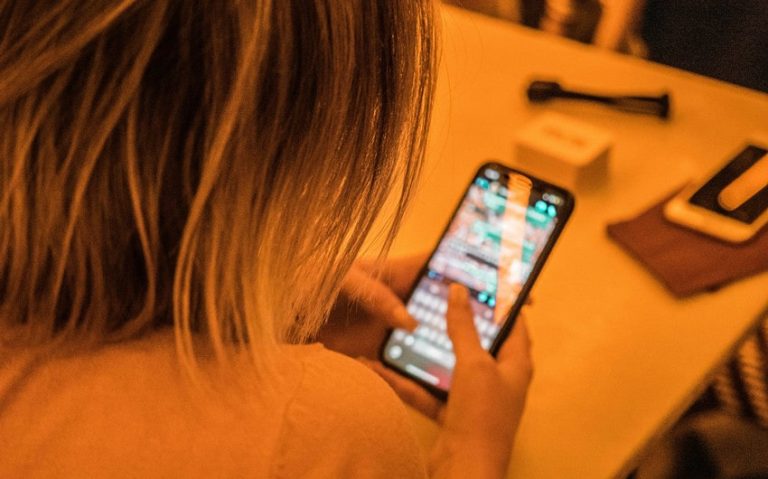 What to Say When Someone Is Venting Over Text